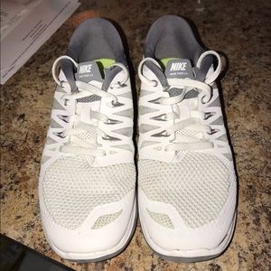 Womens Nike Free Run Sneakers